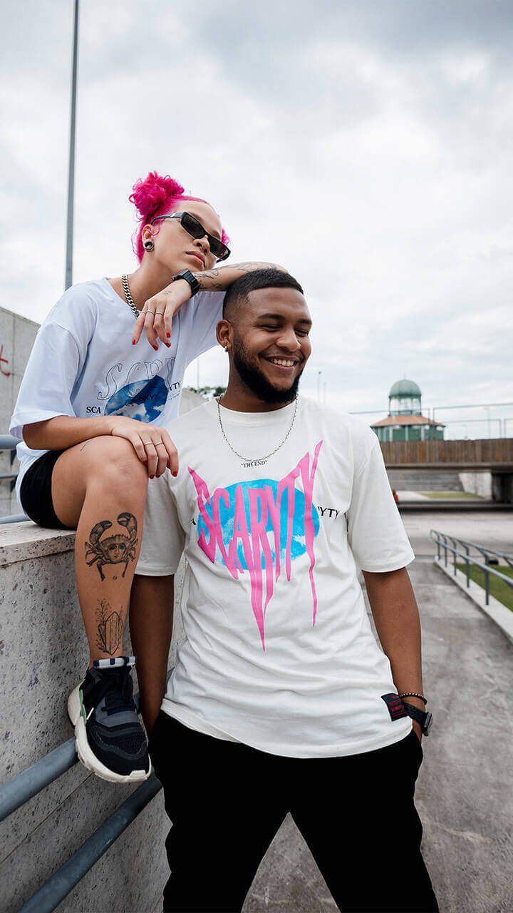 CAMISETA OFF WHITE SCARYTY E BLUE SKY OVERSIZED MASCULINO E FEMININO