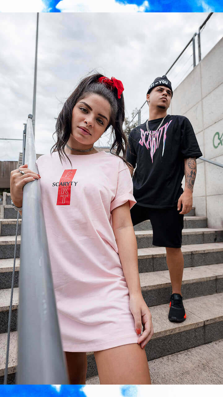SCRT RED BOX LOGO FEMININO E OVERSIZED MASCULINO